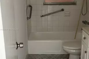 9962 N Kendall Dr, Miami, FL 33176 - Photo 5