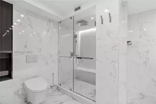 2030 S Ocean Dr, Hallandale Beach, FL 33009 - Photo 19