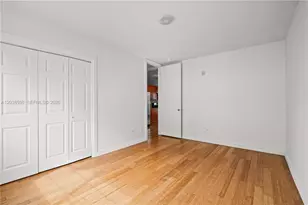 7930 Tatum Waterway Dr, Miami Beach, FL 33141 - Photo 19