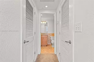401 69th St, Miami Beach, FL 33141 - Photo 31