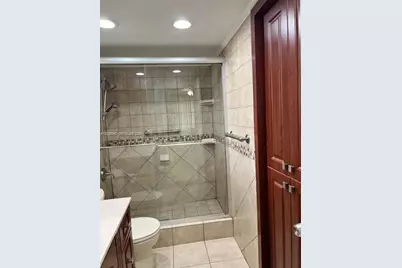 2540 W 67th Pl #204-28, Hialeah, FL 33016 - Photo 7