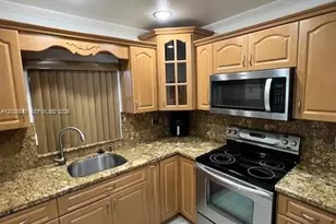 2540 W 67th Pl, Hialeah, FL 33016 - Photo 3