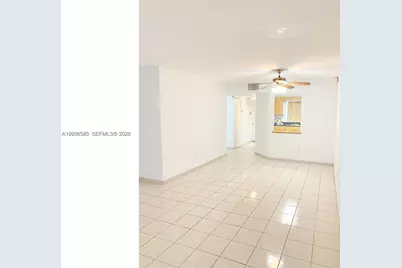 2540 W 67th Pl #204-28, Hialeah, FL 33016 - Photo 9