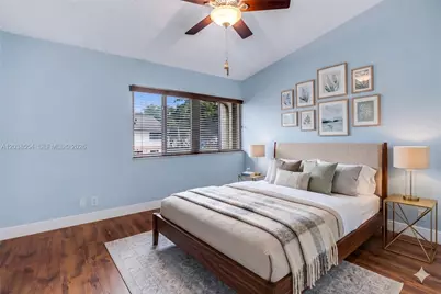 7050 SW 42nd Ct, Davie, FL 33314 - Photo 9