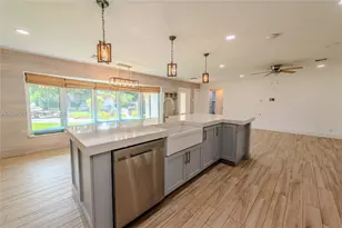 1304 N 40th Ave, Hollywood, FL 33021 - Photo 9