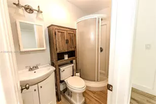 1304 N 40th Ave, Hollywood, FL 33021 - Photo 17