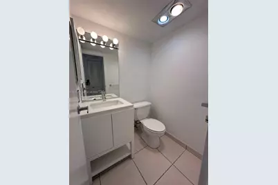100 Bayview Dr #823, Sunny Isles Beach, FL 33160 - Photo 17