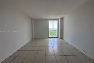 100 Bayview Dr, Sunny Isles Beach, FL 33160 - Photo 5