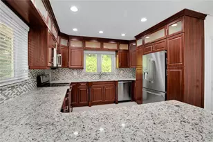 1100 S Alhambra Cir, Coral Gables, FL 33146 - Photo 13