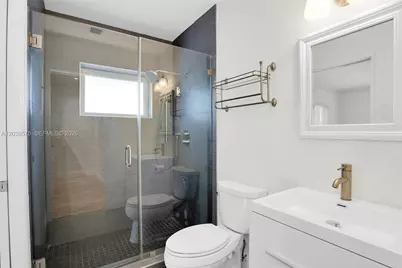 1100 S Alhambra Cir, Coral Gables, FL 33146 - Photo 27