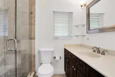 1100 S Alhambra Cir, Coral Gables, FL 33146 - Photo 23
