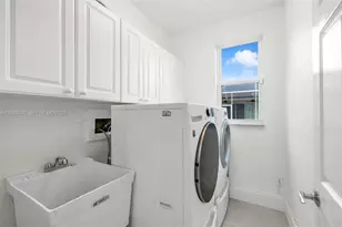 10214 NW 54th Pl, Coral Springs, FL 33076 - Photo 37
