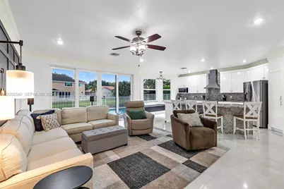10214 NW 54th Pl, Coral Springs, FL 33076 - Photo 21
