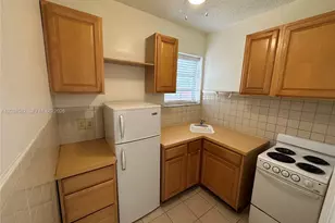 2443 Cleveland St, Hollywood, FL 33020 - Photo 3