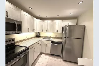 20335 W Country Club Dr #1105, Aventura, FL 33180 - Photo 7