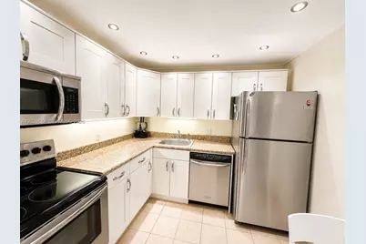20335 W Country Club Dr #1105, Aventura, FL 33180 - Photo 5