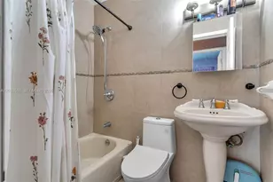 3510 SW 87th Ave, Miami, FL 33165 - Photo 15