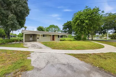 4891 NW 5th St, Plantation, FL 33317 - Photo 5