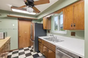 4891 NW 5th St, Plantation, FL 33317 - Photo 35