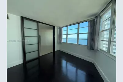 801 Brickell Bay Dr #765, Miami, FL 33131 - Photo 13
