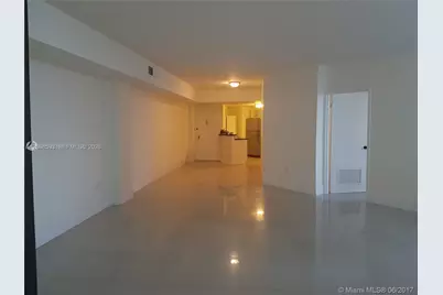 801 Brickell Bay Dr #765, Miami, FL 33131 - Photo 7