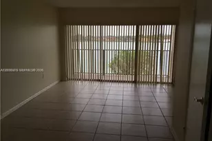 315 NW 109th Ave, Miami, FL 33172 - Photo 9