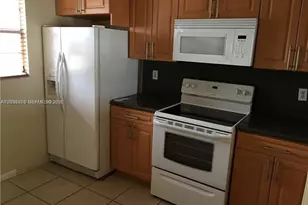 315 NW 109th Ave, Miami, FL 33172 - Photo 7