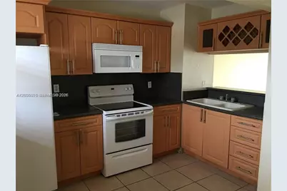 315 NW 109th Ave #207, Miami, FL 33172 - Photo 5