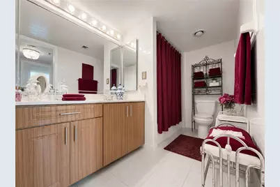 210 174th St #M18, Sunny Isles Beach, FL 33160 - Photo 7