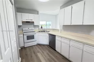 3433 NW 44th St, Oakland Park, FL 33309 - Photo 11