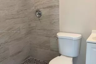 2154 NW 50th St, Miami, FL 33142 - Photo 17