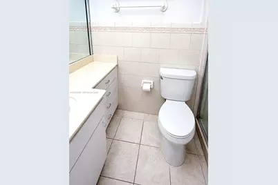 9440 W Flagler St #205, Miami, FL 33174 - Photo 11