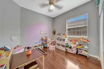1531 SW 194th Ter, Pembroke Pines, FL 33029 - Photo 33