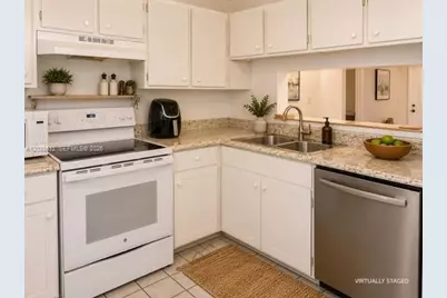 1044 S Independence Dr #1044L, Homestead, FL 33034 - Photo 7