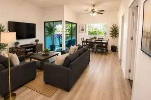 1044 S Independence Dr, Homestead, FL 33034 - Photo 3