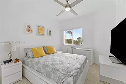 7715 Yardley Dr #303, Tamarac, FL 33321 - Photo 15