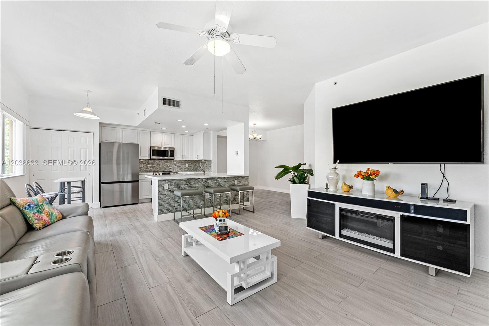 7715 Yardley Dr #303 main architectural view