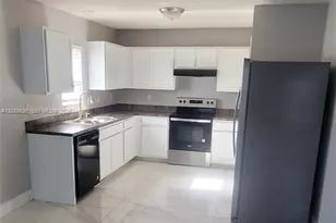 1977 SE Floresta Dr, Port Saint Lucie, FL 34983 - Photo 9