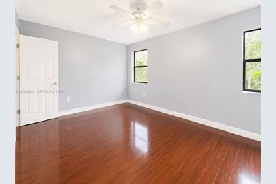 5476 Gate Lake Rd #5476, Tamarac, FL 33319 - Photo 15
