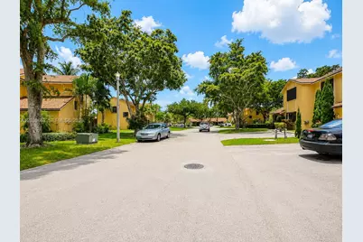 5476 Gate Lake Rd #5476, Tamarac, FL 33319 - Photo 29