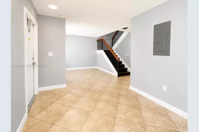 5476 Gate Lake Rd #5476, Tamarac, FL 33319 - Photo 9