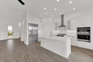 1112 Seagrape Dr, Other City - In The State Of Florida, FL 33570 - Photo 21