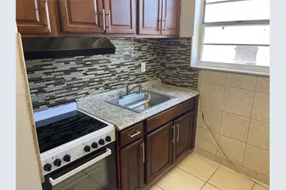 1043 NW 2nd St #14, Miami, FL 33128 - Photo 1