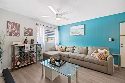 2770 W 60th Pl #202, Hialeah, FL 33016 - Photo 5