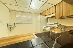 10875 SW 112th Ave, Miami, FL 33176 - Photo 3