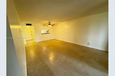 10875 SW 112th Ave #203, Miami, FL 33176 - Photo 5