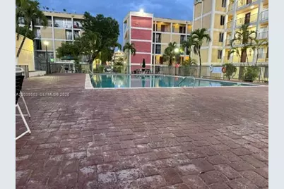 9280 Fontainebleau Blvd #403, Miami, FL 33172 - Photo 5