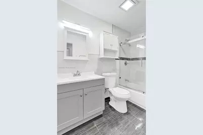 9540 NW 65th St #D8, Tamarac, FL 33321 - Photo 29