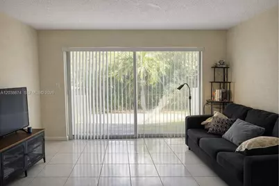 1090 NE 129th St #205, North Miami, FL 33161 - Photo 5