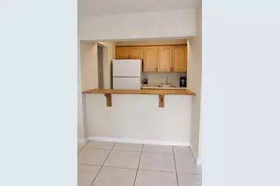 1090 NE 129th St #205, North Miami, FL 33161 - Photo 7